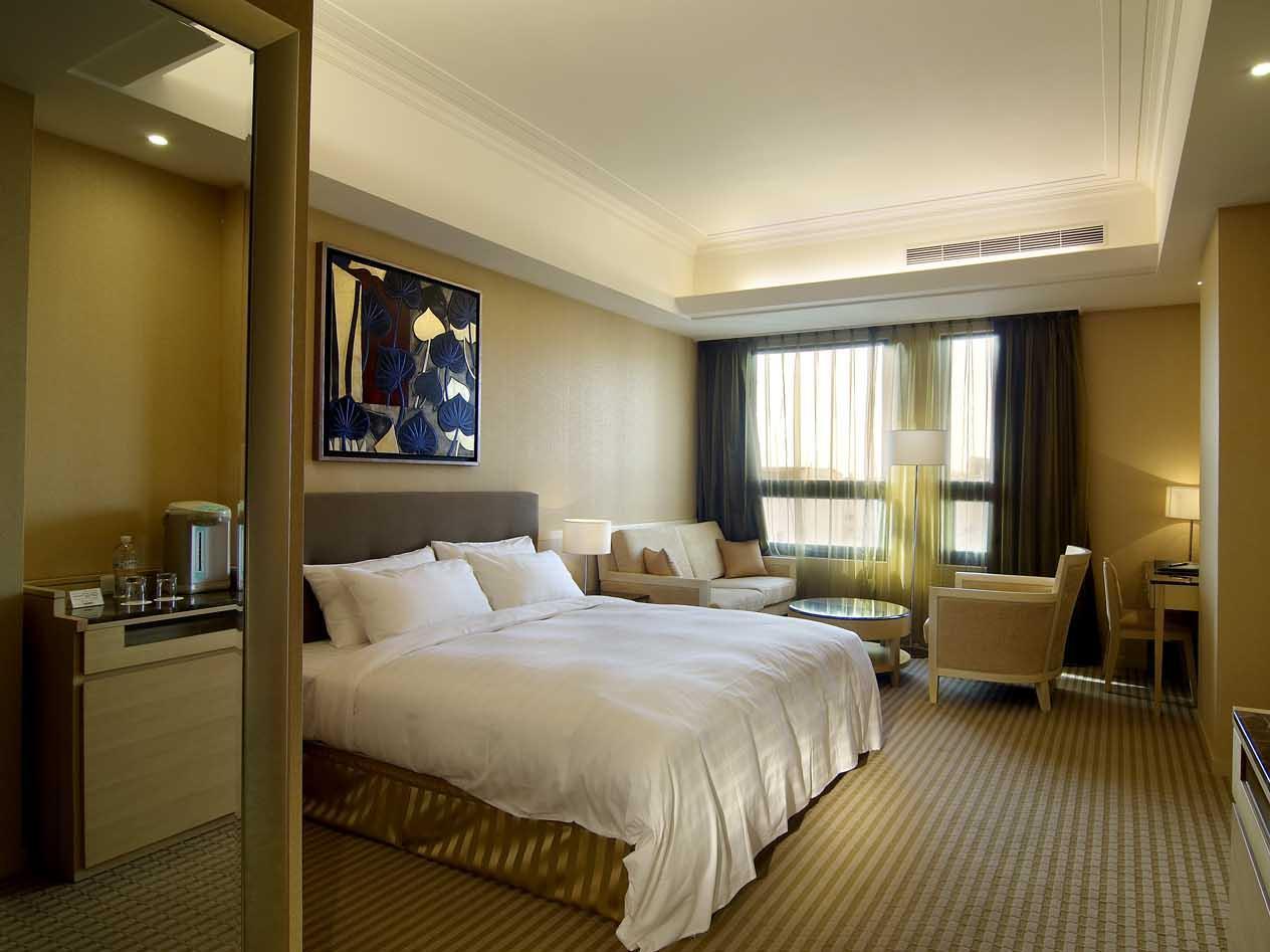 Justwin Grand Hotel Tainan Zewnętrze zdjęcie